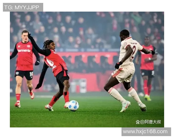 曼联与巴黎次回合精彩集锦回顾激情对决再现经典时刻